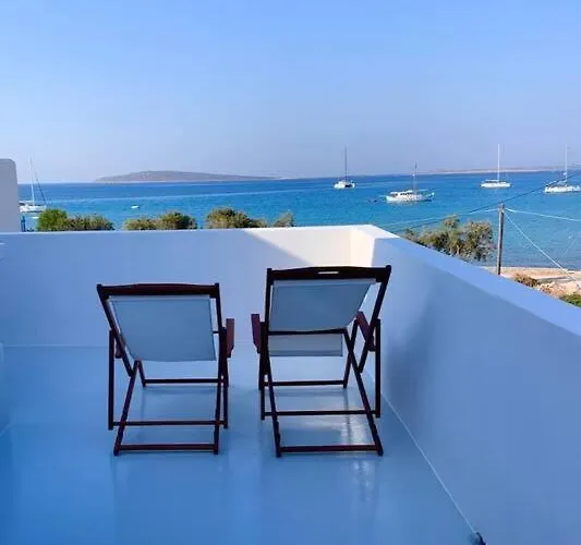 The Blue Lagoon Alikí