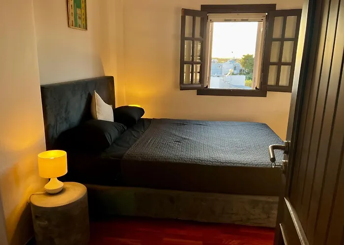 The Blue Lagoon * Alikí