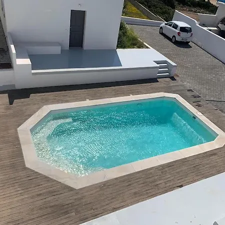 The Blue Lagoon Apartment *